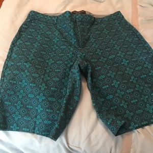Banana republic Bermuda shorts sz 6